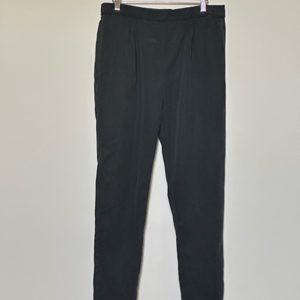 CAbi Women Black Pleated Ankle Pants Elastic Waist‎ Comfy Travel Casual Sz Small